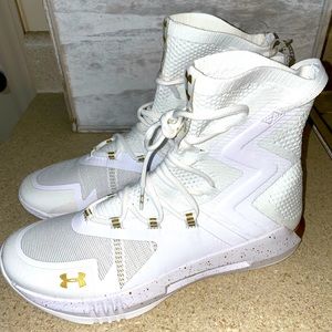Under Armour Highlight Ace 2.0 Volleyball Shoes